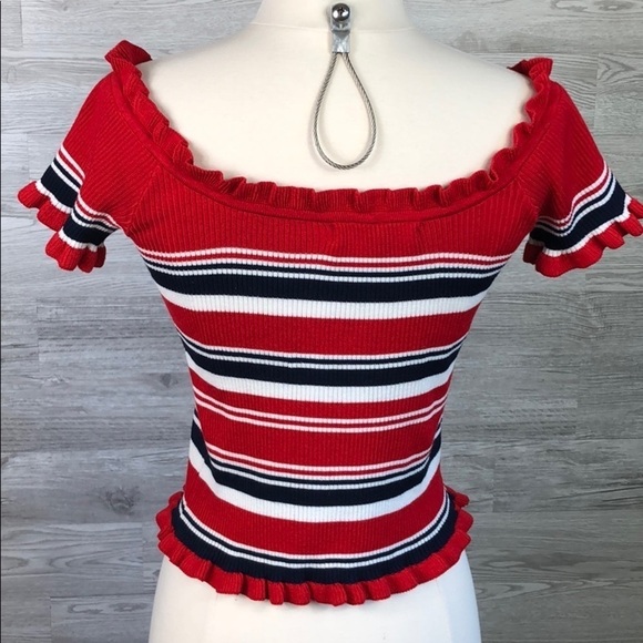 NWOT Almost Famous Ribbed Stretch Tee - Picture 3 of 10